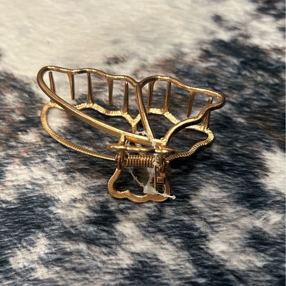 Metal Butterfly Claw Hair Clip | Gold | New - Picture 2 of 5